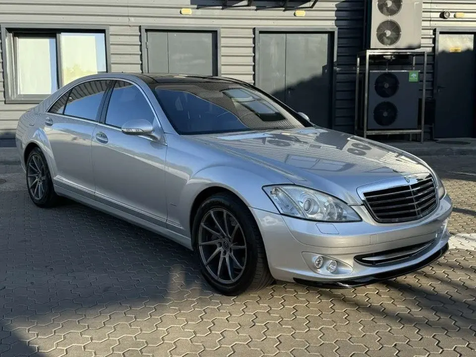 оренда світлий мерседес S-class, аренда светлый мерседес w221, аренда мерседес 221 на свадьбу